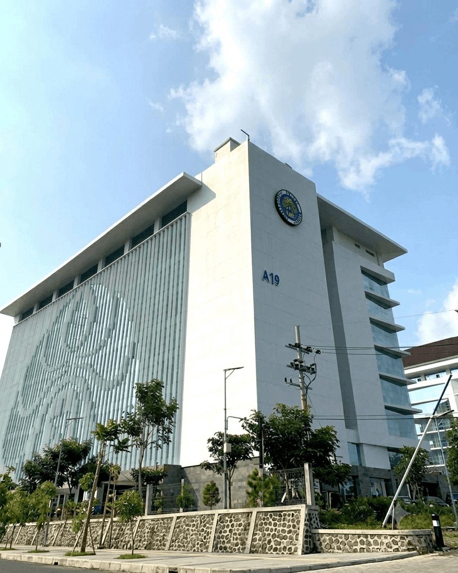 Building A19, GKB, Universitas Negeri Malang — exterior